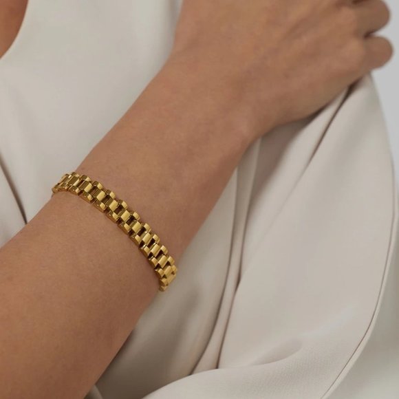 NEW 18K Gold Plated Chain Link Bracelet - Picture 3 of 8